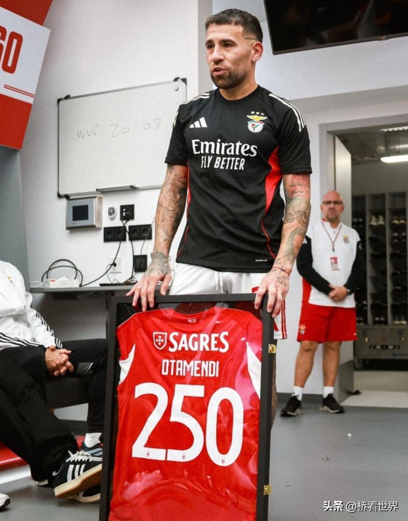 九游娱乐九游下载中心-这也行？本菲卡围绕欧篮联扳平良机罗马清晨复出首秀，法兰克福国际比赛日扳平良机的简单介绍